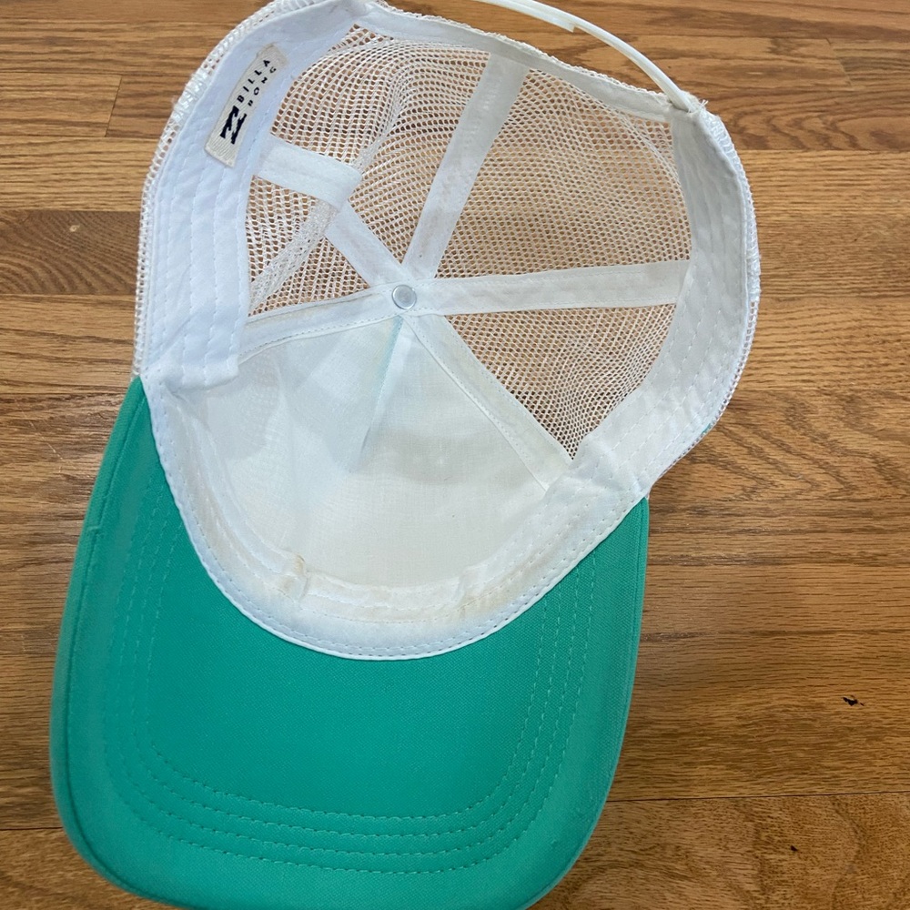 Billabong White Mesh Trucker Hat with Logo Patch - Picture 6 of 8